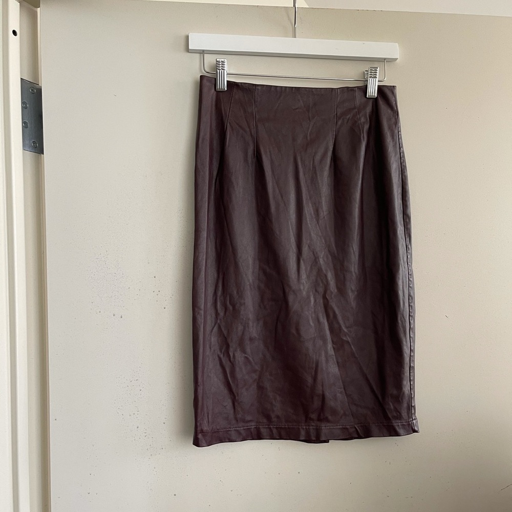 Exhibit Faux Leather Pencil Skirt